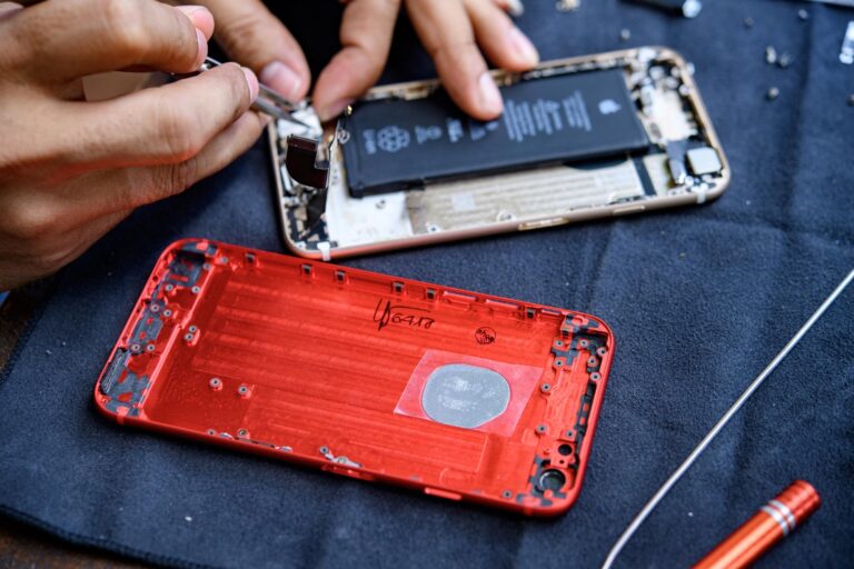 Quy trình thay vỏ iPhone 6 không phải ai cũng biết