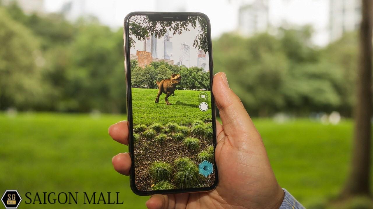 iPhone Xs Max camera bị sọc